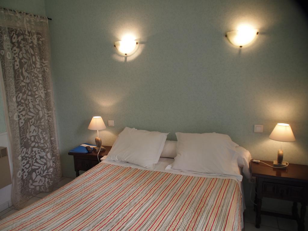 Hotel Emma Calve Millau Værelse billede